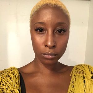 Meet your Posher, Jade